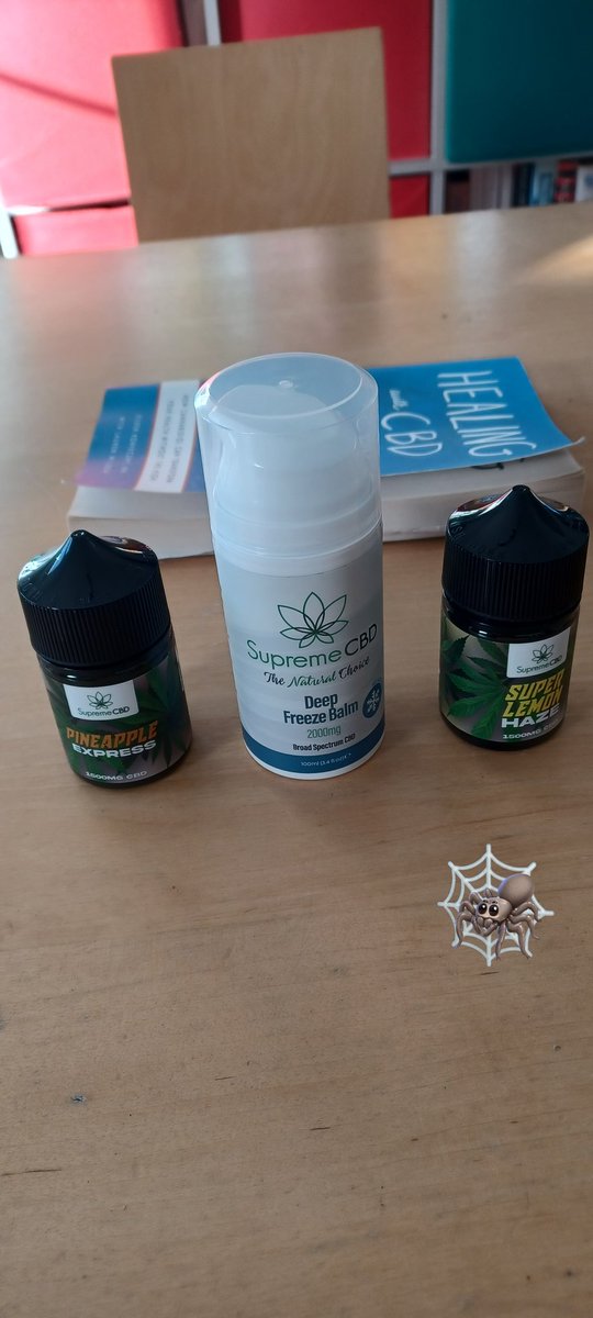 spiderwalshy's tweet photo. Thankyou @afowler06 🙌
Always looking after me 🤝💜
#cbd from @supreme_cbd aiding my recovery from pancreatic cancer & chemotherapy treatment 🙏
#vapes
#musclerub
For any advice & a massive 🕷 discount on all #cbd from #TeamSupreme
Dm me anytime 📩 https://t.co/P4PnfzCqLr