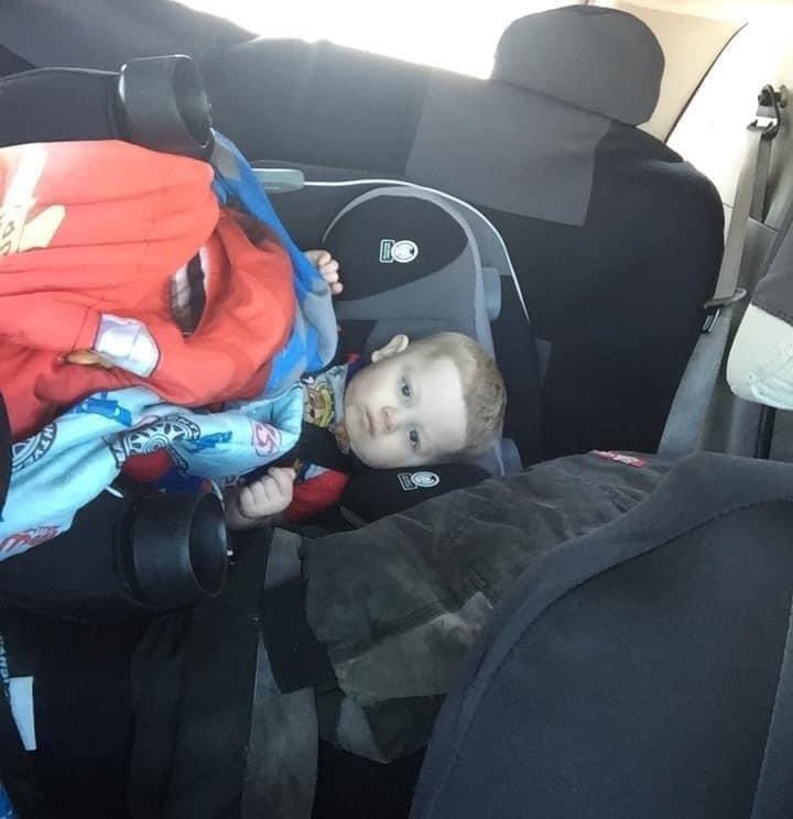 pyperxox's tweet photo. Her: *hits a curb* haha oops

The child in the back: https://t.co/6EYYCkhxox
