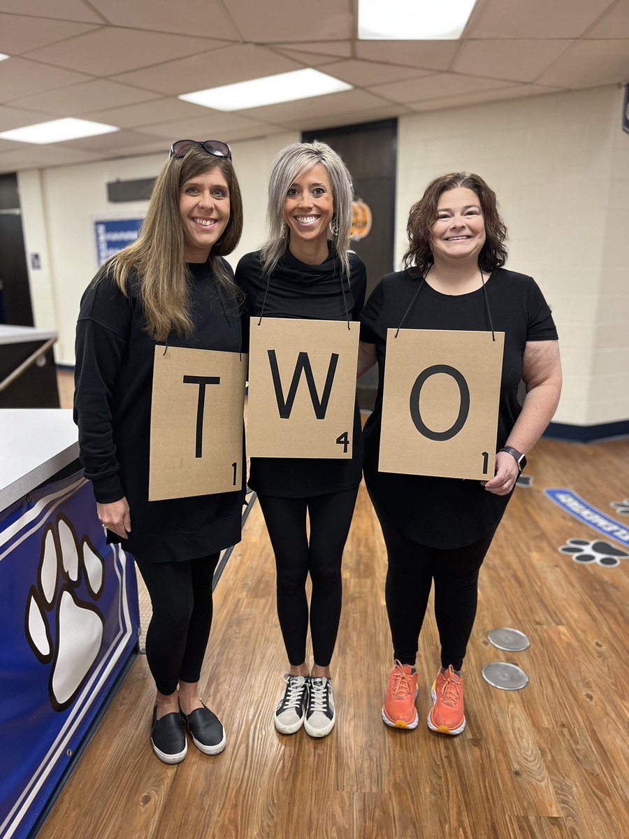 Mrs. Bailey (@mrsbailey_bcs) on Twitter photo Our staff is enjoying spelling words today and celebrating Halloween with our students! <a href="/BCSDHRidge/">Hickory Ridge Elementary</a> Our staff is enjoying spelling words today and celebrating Halloween with our students! <a href="/BCSDHRidge/">Hickory Ridge Elementary</a>