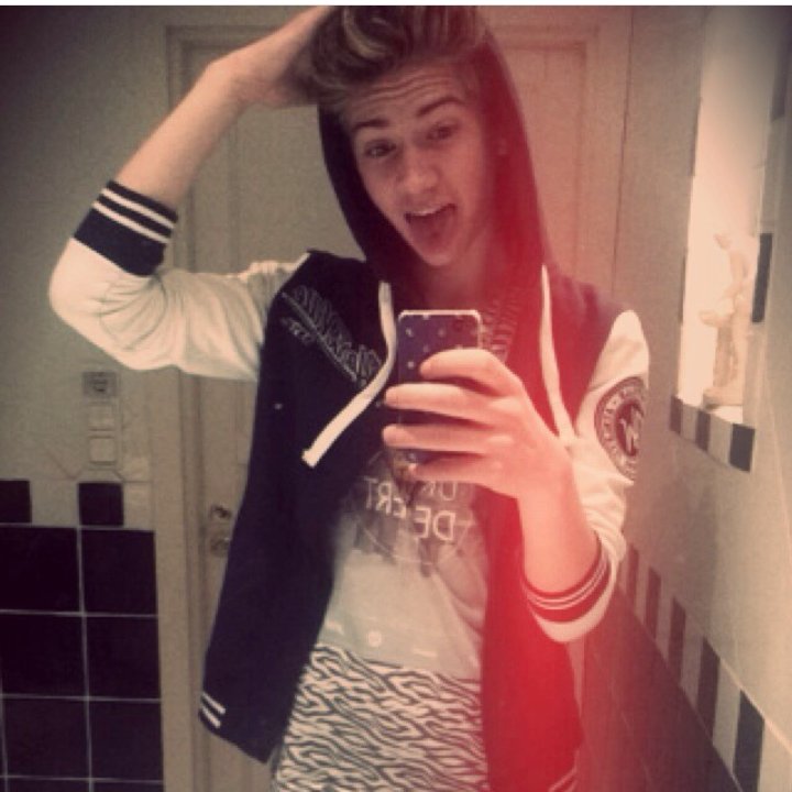 ollyallsos's tweet photo. Good day everyone!! https://t.co/N0N6FNQNyG