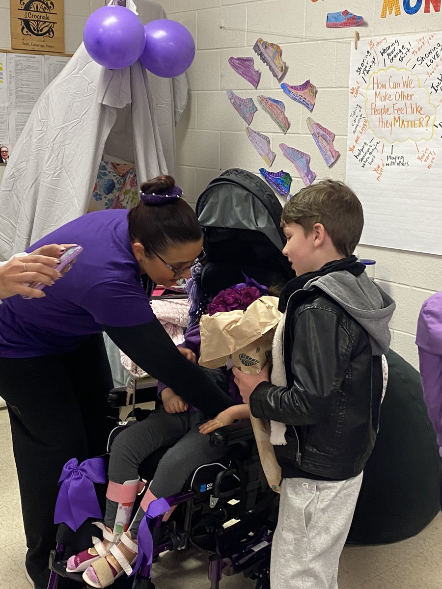 💜 A flower surprise from a friend 💐