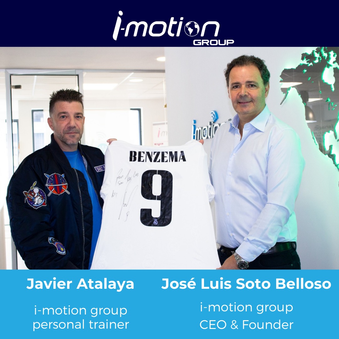 imotiongroup's tweet photo. Today we had the pleasure to receive a very special present from the best football player of the moment @karim_benzema

@javier_atalaya

#emstraining #electrostimulation #ems #electrofitness #emspersonaltrainer #imotion https://t.co/66WcVOdCPb