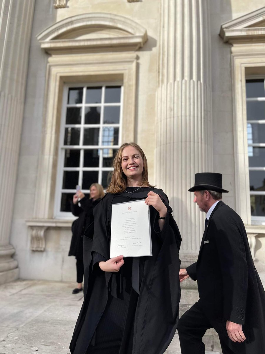 NanoDTC (@nanodtc) on Twitter photo Having studied MatSci, Rachel found a new love for biology, leading her to join <a href="/RussellCowburn1/">Russell Cowburn</a>, <a href="/grantissimus/">Grant Stewart</a>, <a href="/Semarion_Ltd/">Semarion</a> for a PhD using nano-magnets for early detection of kidney cancer. "Nano gave me the confidence to try out a new field – I’m hyped to see where it goes!" Having studied MatSci, Rachel found a new love for biology, leading her to join <a href="/RussellCowburn1/">Russell Cowburn</a>, <a href="/grantissimus/">Grant Stewart</a>, <a href="/Semarion_Ltd/">Semarion</a> for a PhD using nano-magnets for early detection of kidney cancer. "Nano gave me the confidence to try out a new field – I’m hyped to see where it goes!"