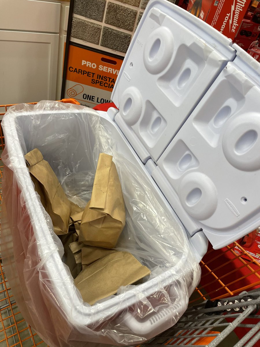 Leyanne Metlicka tweet media