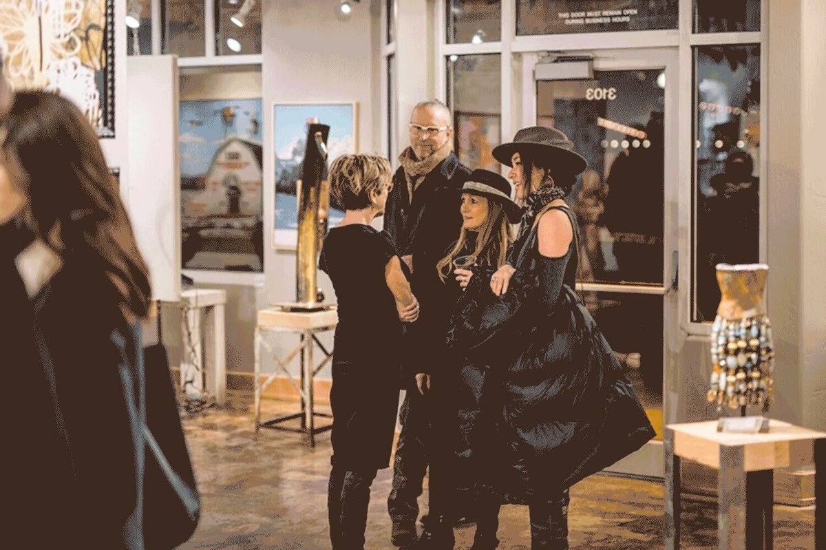 Cooperwynnp's tweet photo. Happy #TGIF.  Join us tonight for the Park City Gallery Stroll from 6pm - 9pm, fun and free event highlighting artists and special exhibits at art galleries throughout town. 

https://t.co/P7nXkrVEwm https://t.co/PSHTpVspTn