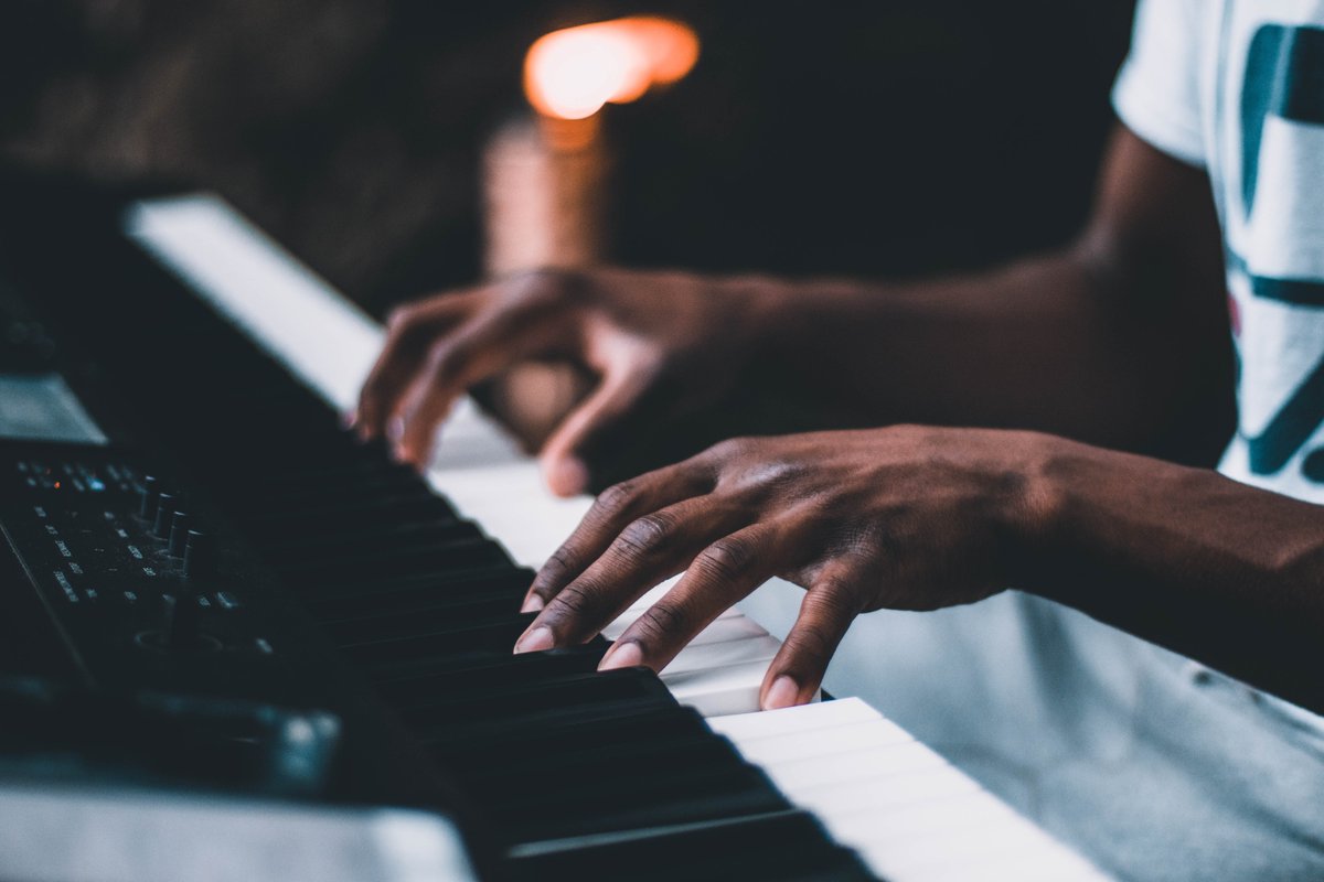 Ready to explore some new graded exam options for yourself or your music students? 🎹🎻🎸🎷

Our international partners offer a range of different syllabi and approaches, and all exams are available entirely online. Find out more: bit.ly/3IE5Tx5 #MusicEducation #MusicEd