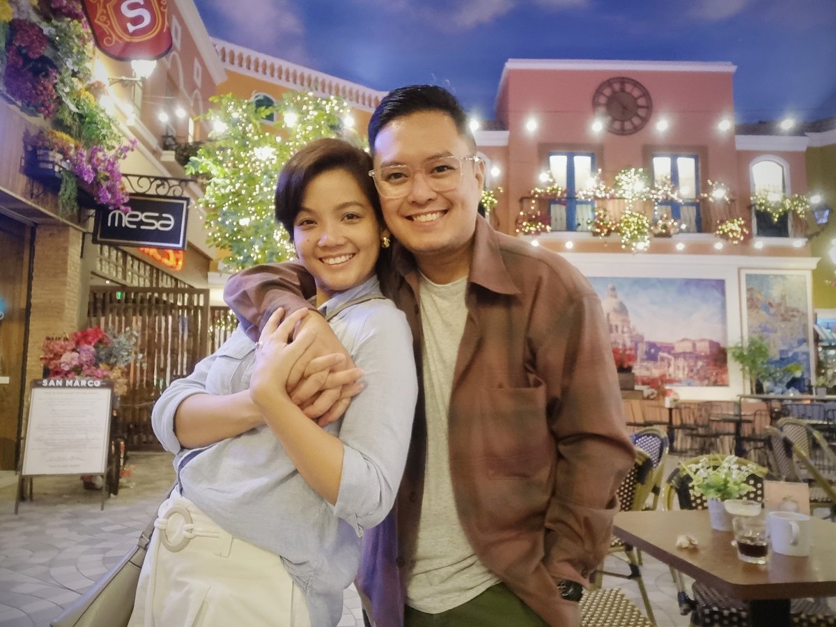pajengjeng's tweet photo. A nearly decent couple photo after a very long time. Yes. A very loooong time. #CutePaRinKami #Kiligz #haha #PiLofAtLast https://t.co/61bNH8DpUw