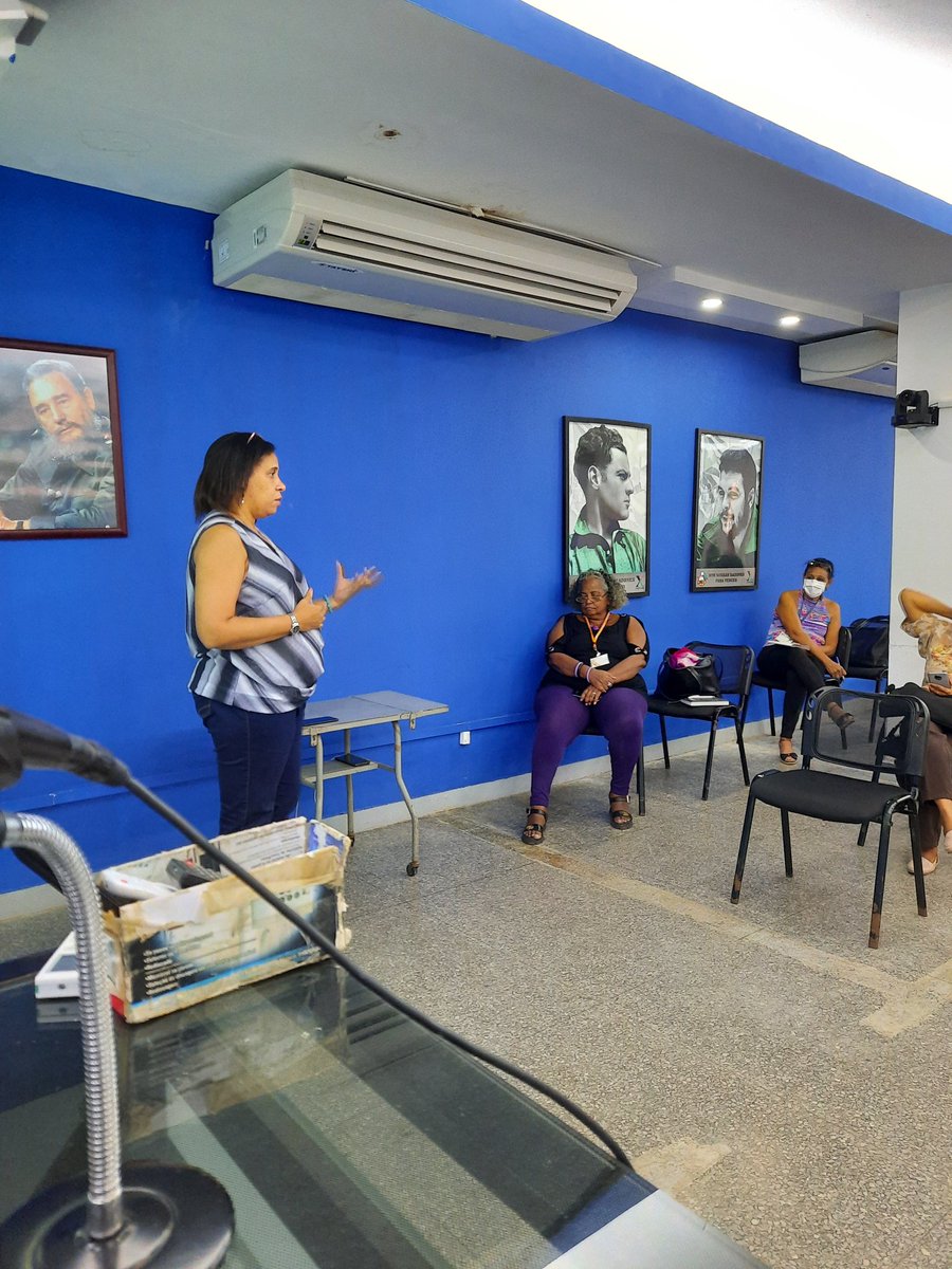 adianez_taboada's tweet photo. ¿Cómo abordar el enfoque ecosistémico? Propuestas de proyectos #TodosJuntos #AmarCuba #AmarLaNaturaleza. Secretaria Técnica del Macroprograma de Recursos Naturales y Medio Ambiente. @citmacuba @ElbaRosaPM @InesMChapman @SANTANACITMA https://t.co/nOWtXzmbob