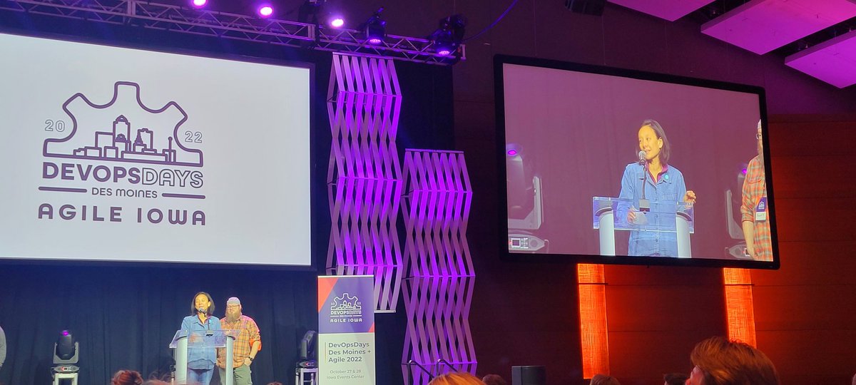 dustinson's tweet photo. #devopsdaysagiledsm2022 @pushorpull https://t.co/4h4huAwoWq