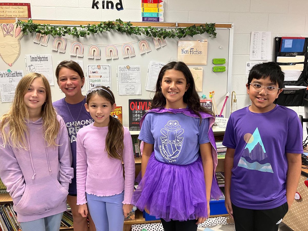 EchoLakeElem's tweet photo. October is Bullying Prevention Month so on October 20th, we wore purple to stand up against bullying! Our students had lessons during counseling this month about bullying. Our Dolphins Buddies came up with the hashtag: #EveryonesDifferentRespectTheDifferences #dreambigdolphins🐬 https://t.co/AwgzG9n3by