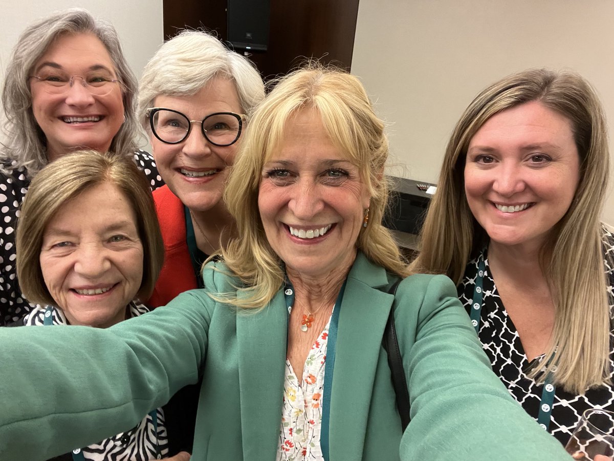 Barbara Bates-Jensen tweet media