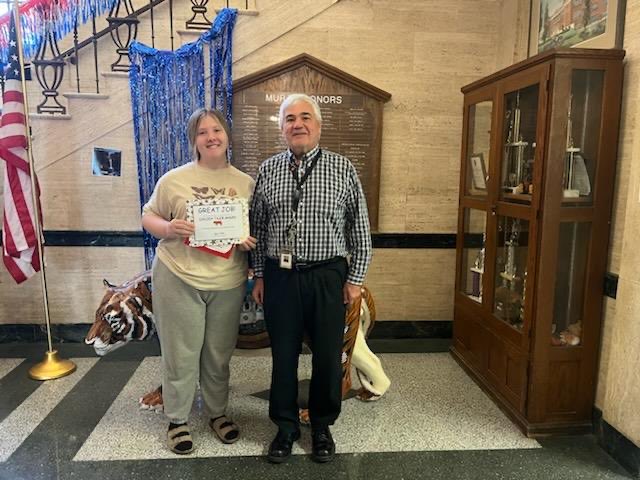 Congratulations to Kacee Killam on being awarded the Golden Tiger Award at Mexico High School.