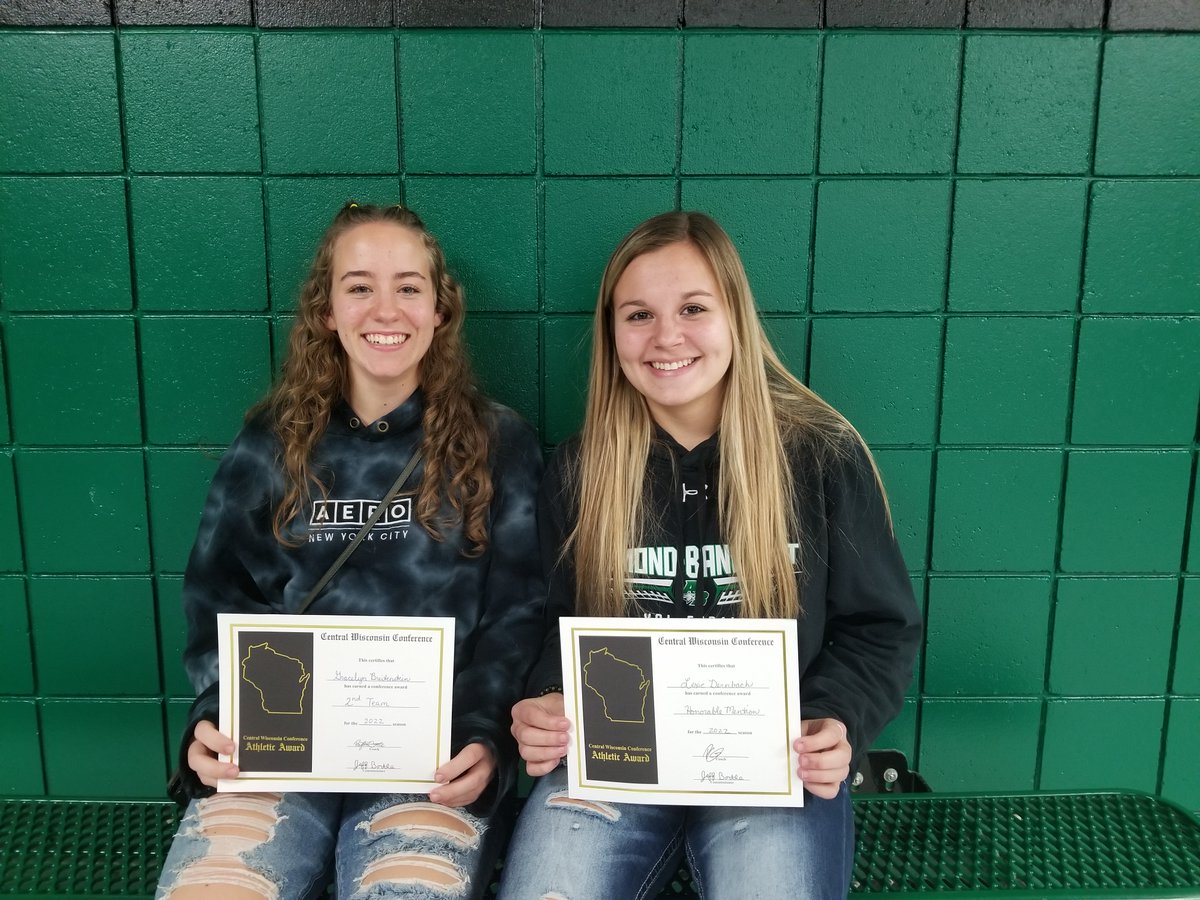 AlmondBancroft's tweet photo. Almond-Bancroft Volleyball Award Winners! Last night at the annual Fall Athletics and Awards Banquet, the Varsity, JV, and JVR athletes were recognized for their hard work and dedication to the season. Great season, Eagles! #AlmondBancroftPRIDE https://t.co/xgCY6nAEcA