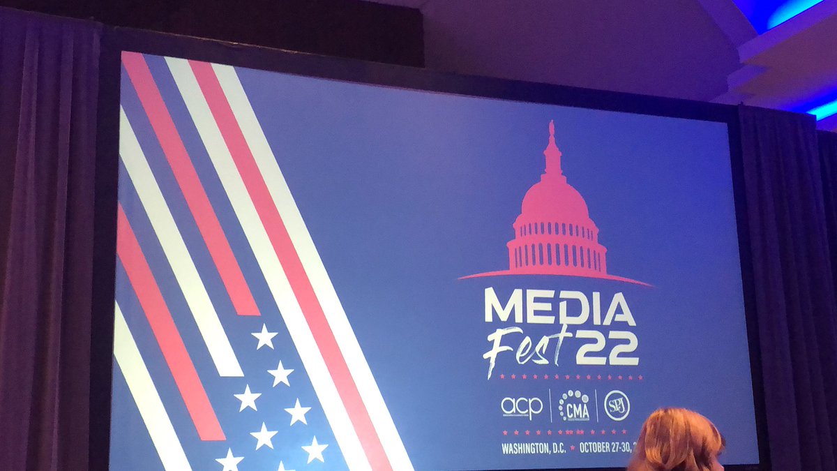 KerstingEmma's tweet photo. About to hear from keynote speakers @realBobWoodward and @carlbernstein at #MediaFest22 https://t.co/jKwqxBRpT4
