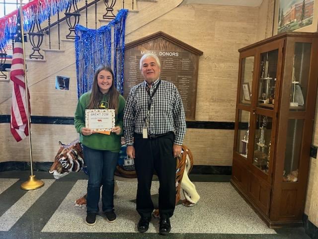 Congratulations to Samantha Buckley on being awarded the Golden Tiger Award at Mexico High School.
