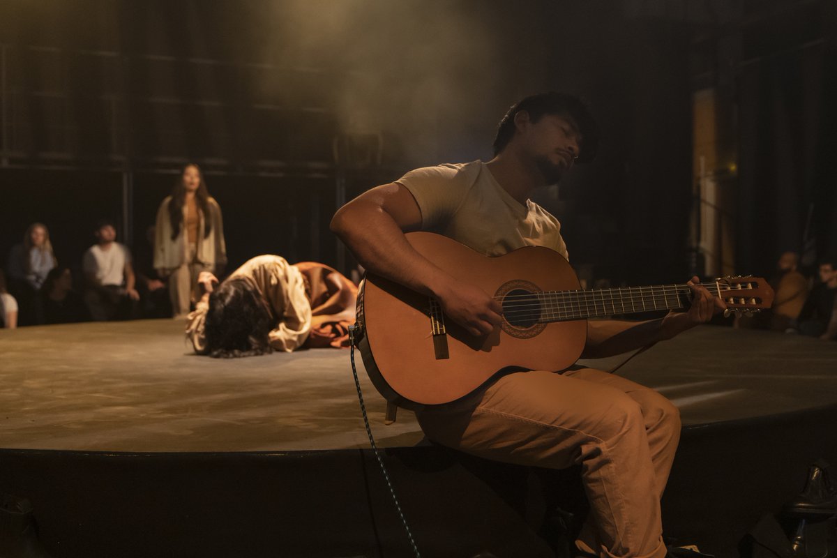 This time last week we opened our production of The Shoemaker with @WNOtweet @OasisCDF It was such a special experience sharing a story about the fight for freedom and the journeys that people take to find safety and equality ⭐️⭐️⭐️⭐️⭐️ @M_Star_Online ⭐️⭐️⭐️⭐️ @BuzzMagWales