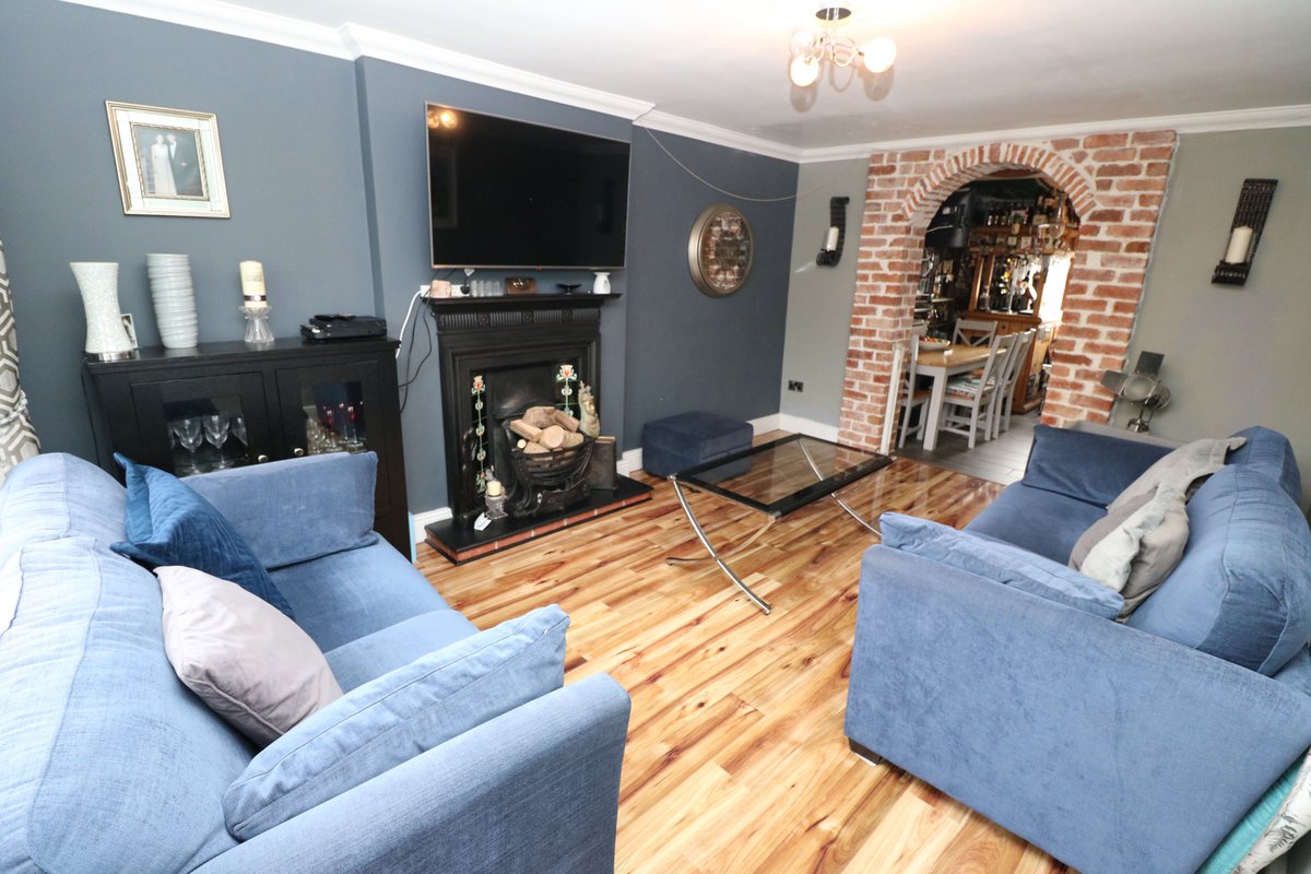 🏠 2 Rivercourt, Rathmullan Road, Drogheda, Co. Louth
🛏️  3 Bedroom Duplex
💶 AMV €225,000 - For Sale by Private Treaty

#LouthChat
Find out more 👇 shaneblackproperty.ie/property/2-riv…