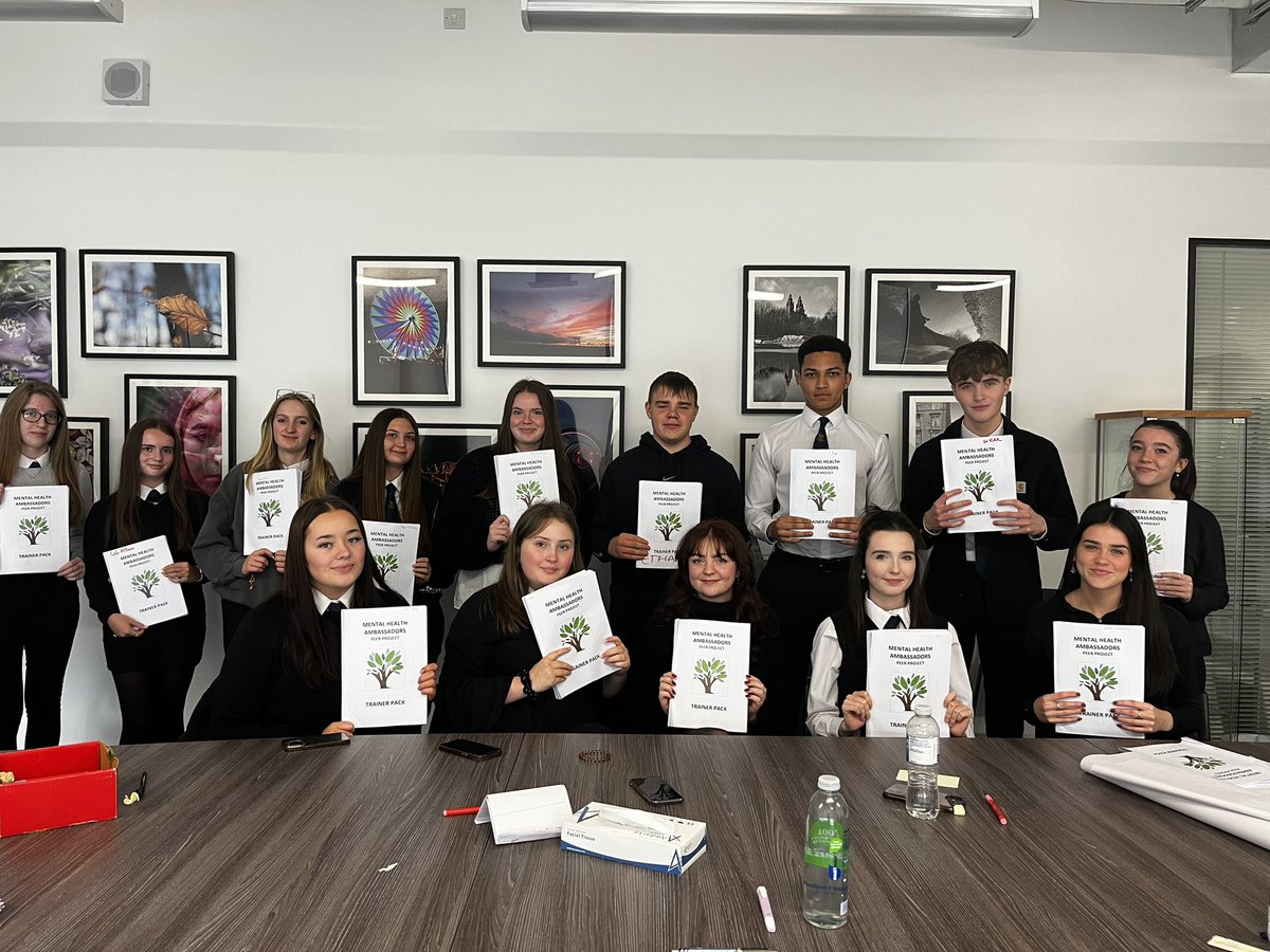 GFHSDRAMA's tweet photo. Very proud of our new @Greenfaulds_HS Mental Health Ambassadors who finished their two day training course today! 👏🏼⭐️ Looking forward to seeing the work they achieve this year in supporting the health and well-being of our young people here at GHS! 🧠💗🧘🏽‍♀️
#MentalHealthMatters https://t.co/nx36x0rxyi