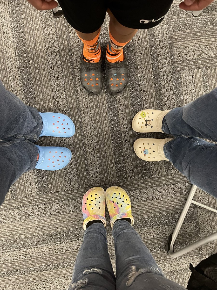 farneytx's tweet photo. Crocs and socks game strong in my 3rd period! #CISD #IMMSLions #RedRibbonWeek https://t.co/OZhQYJs9ju