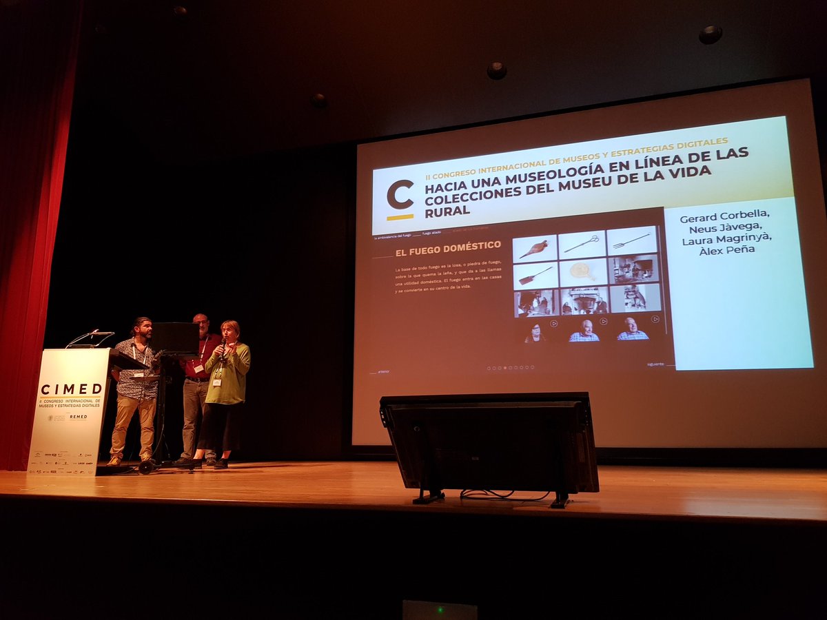 REMED_20's tweet photo. Hacia una #museologia en linea de las colecciones del @MuseuVidaRural.
Conectarlas con el relato de la #sostenibilidad creando contenidos para diferentes formatos. Migrar datos de software cerrado #MuseumPlus a software libre #Dedalo @carboribu Alex Peña Gerard Corbella #CIMED22 https://t.co/kMmbd7UgQx