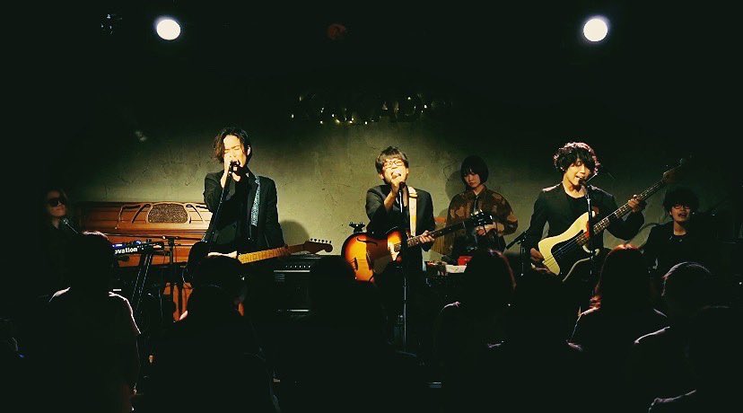 BGR_bungakuron's tweet photo. メンバーの個が輝き、

それが集まり星座を作ったような夜。

共に奏でる意味を感じた夜。

スペシャルサンクス！

#文學論3rdワンマンライブ https://t.co/1bhF1x0Tqp