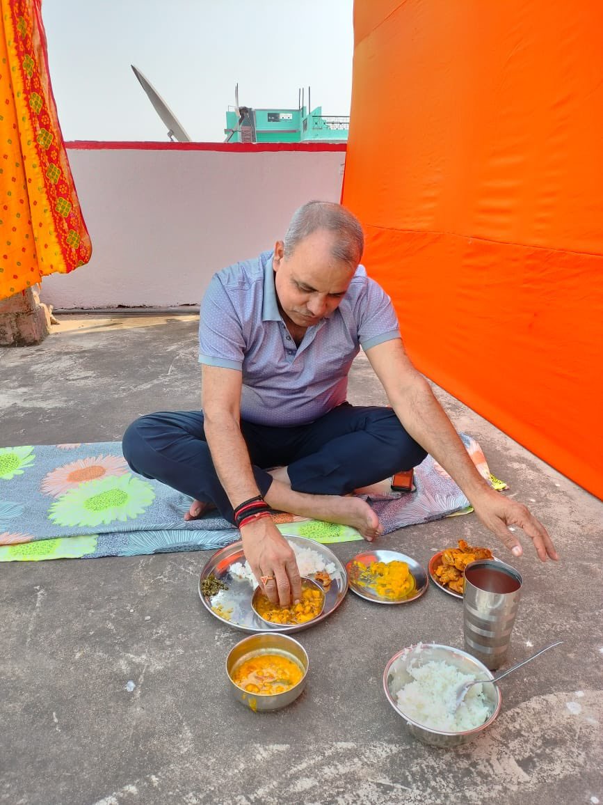 Harendra_Bsingh's tweet photo. आस्था के महापर्व छठ पुजा का नहाय खाए से व्रत आरंभ किया।
#Chathpuja2022 https://t.co/NCEfguu5G8