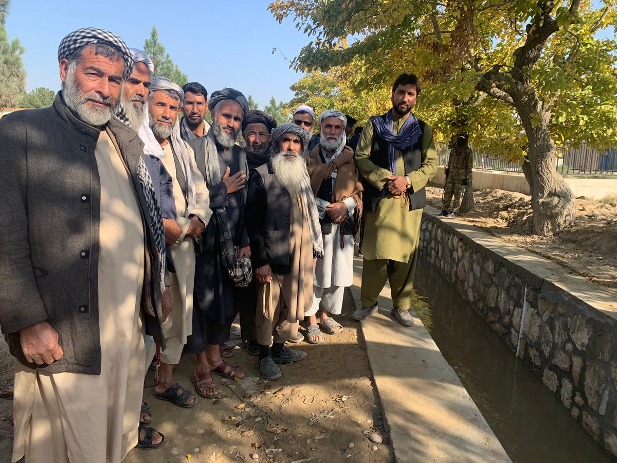 800 families in water-scarce Dehdadi, north Afghanistan can now irrigate 2,080 ha of land- that's more than 5,000 ⚽️- pitches. “Thanks to #ABADEI & @IRWorldwide for employing the local community in this project,” said Haji Sayed Mohammad, the community elder. 🙏, @UN_STFA