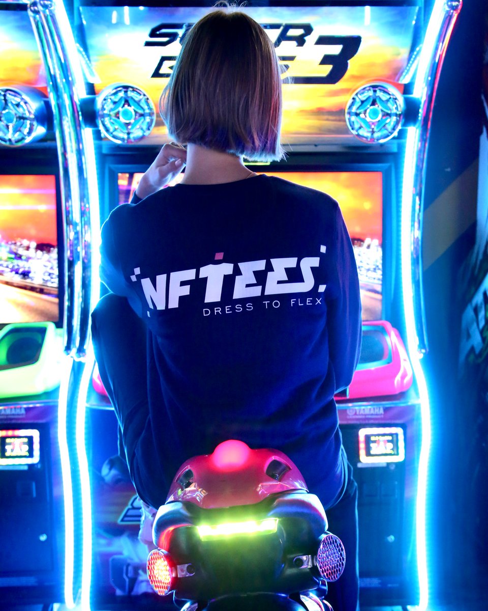 nftees_com's tweet photo. After weeks of anticipation and hours of software testing, we’re finally there… OUR PHYSICALS ARE NOW LIVE FAM! 🚀

We believe this makes us the first official physical AND digital NFT clothing brand to go live - and we couldn't be prouder 🔥😍 #DressToFlex

Follow thread 👇 https://t.co/luR9tKs9b6