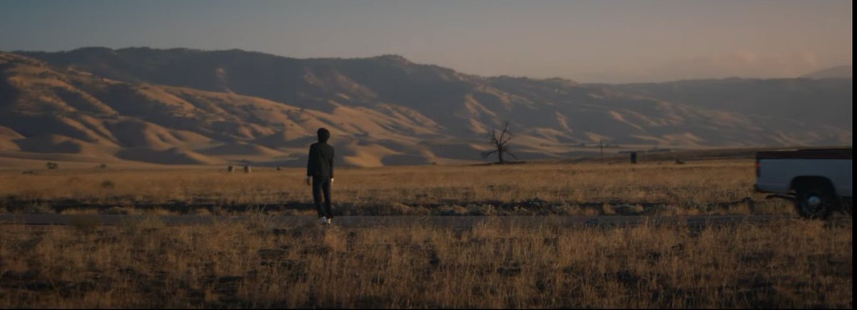 0613frames's tweet photo. some things ive noticed from #TheAstronaut:

It’s shot at an aspect ratio of 2.75:1 in anamorphic format (this is a VERY rare ratio).✨ 1/3 https://t.co/sWFx5wGoEA