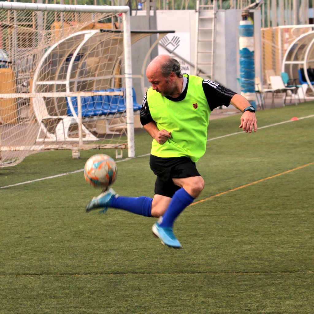 FCC_Cantera's tweet photo. GENUINE | Seguimos preparando la primera cita de la temporada en Tarragona🤍🖤

🔜#LaLigaGenuineSantander

@FundacionLaLiga https://t.co/uTW5VYSjRI
