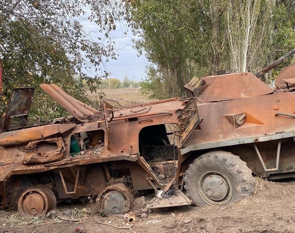 DesignChamber's tweet image. Херсонська область, Нововоронцовська територіальна громада. Спалений БТР-80 орків. 
#Херсон
