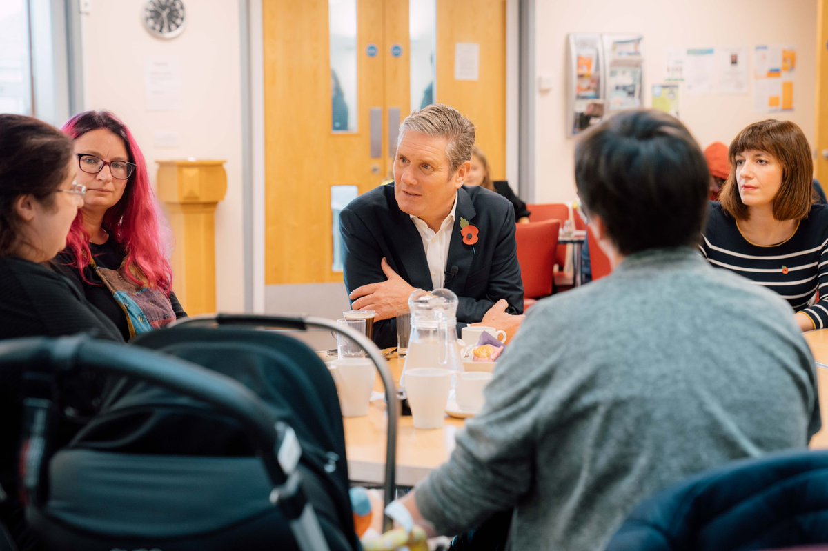 Keir_Starmer's tweet photo. The Tories crashed our economy &amp; families in Thurrock feel it.

Soaring mortgages. Rising food prices. Parents cutting back.

Labour will deliver fully-funded breakfast clubs for every English primary school.

Easing pressure on households. Supporting parents in their work. https://t.co/J839CmTtUj