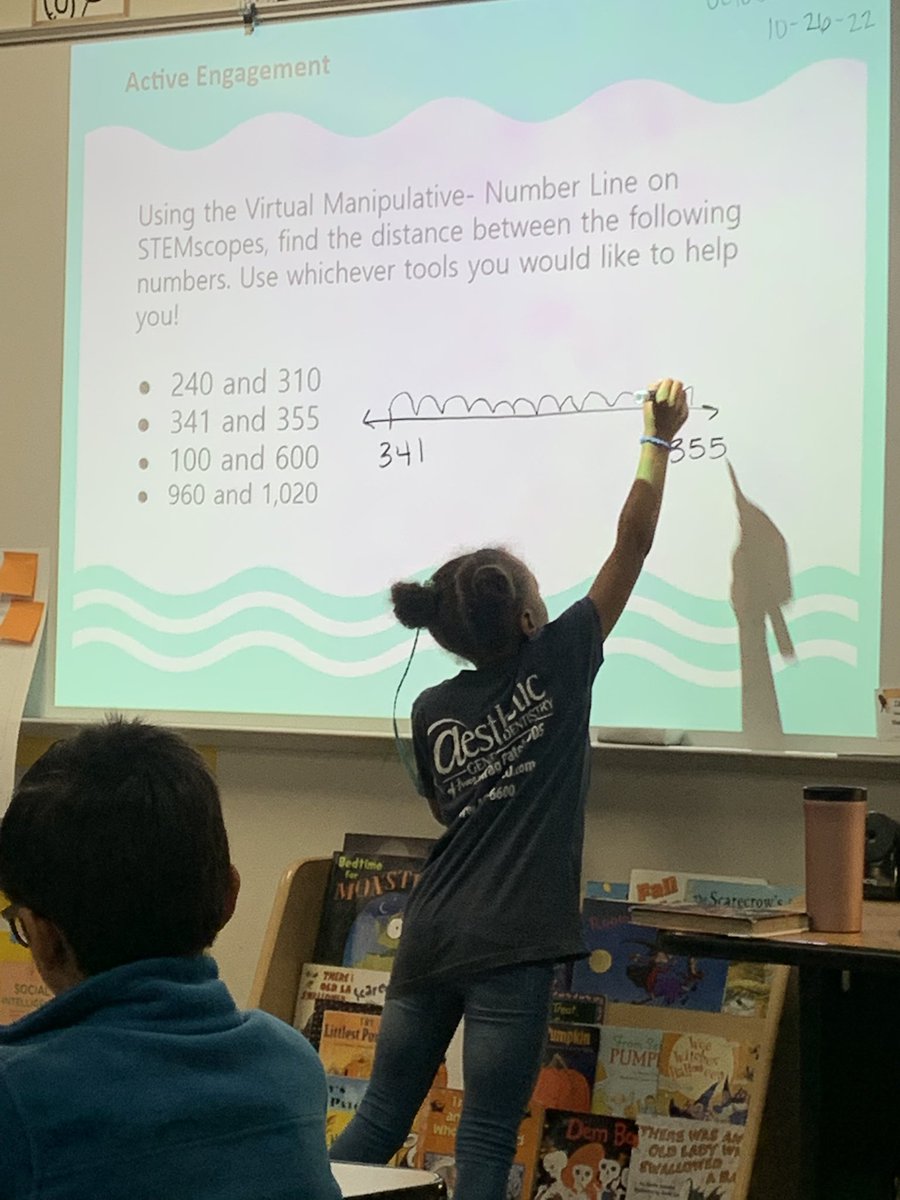 DawnRoth77's tweet photo. Students teaching students! Sharing our strategies. @HospElementary @PrincipalElse #2ndgradevibes #FISDmadetoshine https://t.co/LH0zRsTYQR