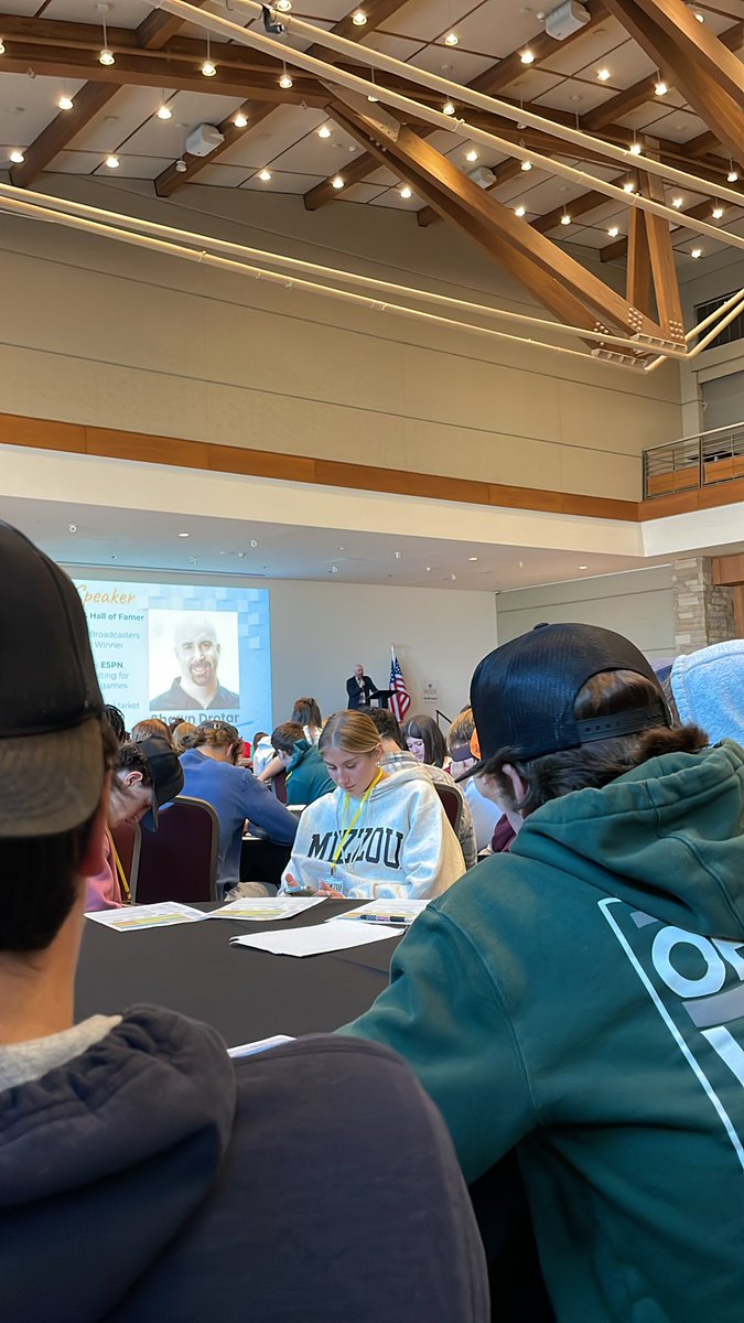 JeremyGoldson's tweet photo. Doing some sweet learning with @vista_now at the Continental League Journalism Conference. AMAZING keynote from @sdrotar! https://t.co/wDt9PjA0FB