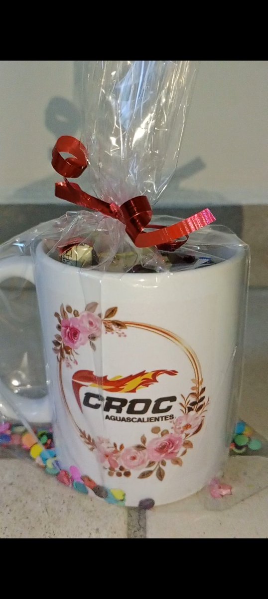 Seccion67CROC's tweet photo. #CROCAguascalientes;
Está mañana queremos felicitar a todas las camaristas del mundo, pero en especial a nuestros compañeros y compañeras camaristas de la #Seccion67 , por ser el #díadelacamarista, porque su labor va más allá de la limpieza del hotel, @IsaiasSiCumple https://t.co/ngpLpdtyfo