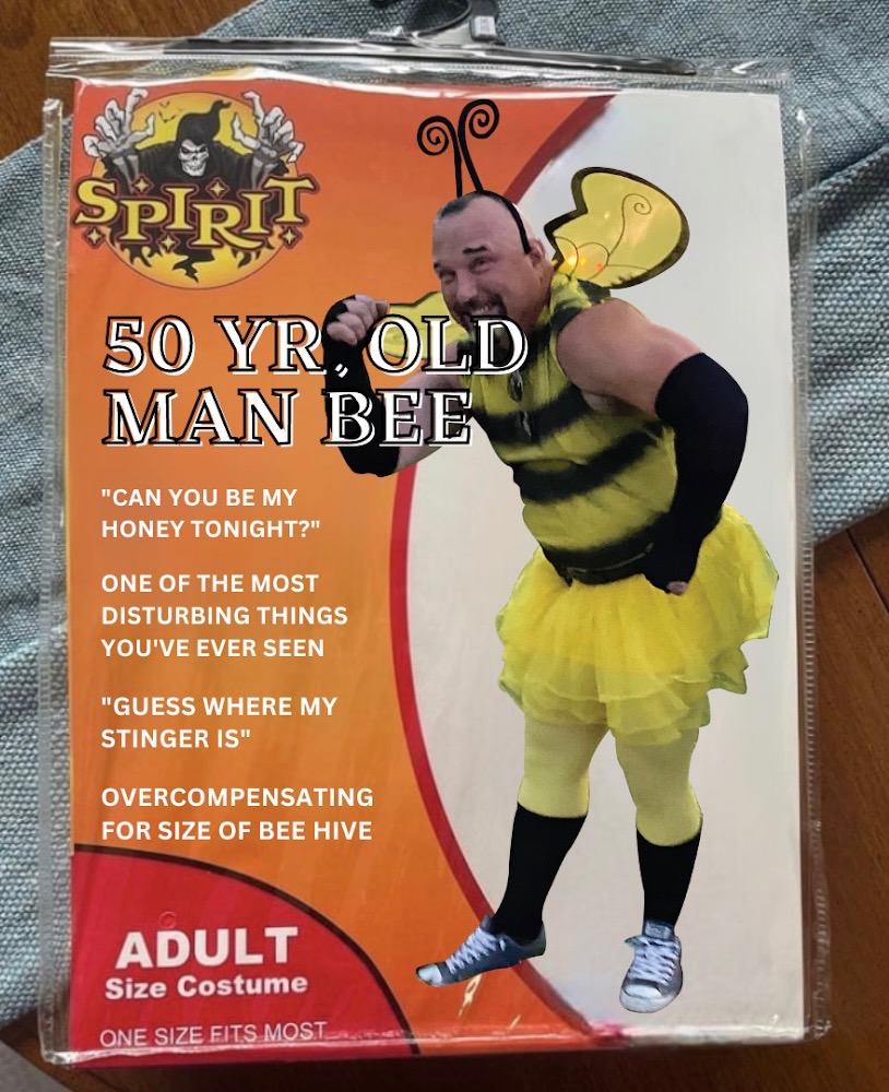 th__cheesecakes's tweet photo. Our fav. thing about Travas is he never takes himself too seriously 🤣🐝 Throwback to when he won Halloween 2020! #SpiritHalloween https://t.co/VerxF5ykDS