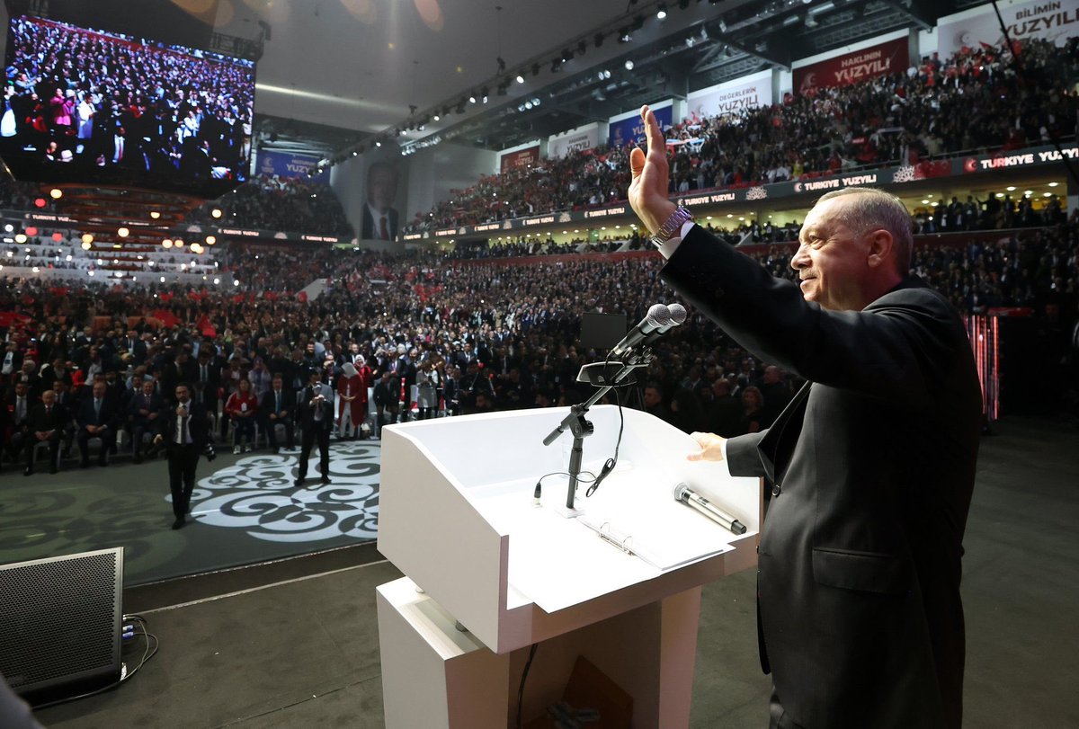 Türkiye Yüzyılı; barışın, huzurun, kalkınmanın, üretimin, güven ve istikrarın yüzyılıdır. Türkiye Cumhuriyeti’nin yükseliş dönemi lideri Cumhurbaşkanımız Sn.@RTErdogan, sadece Türkiye’nin değil; gönül coğrafyamızdaki tüm mazlumların tek umududur! Rabbim, yolumuzu açık etsin.🇹🇷