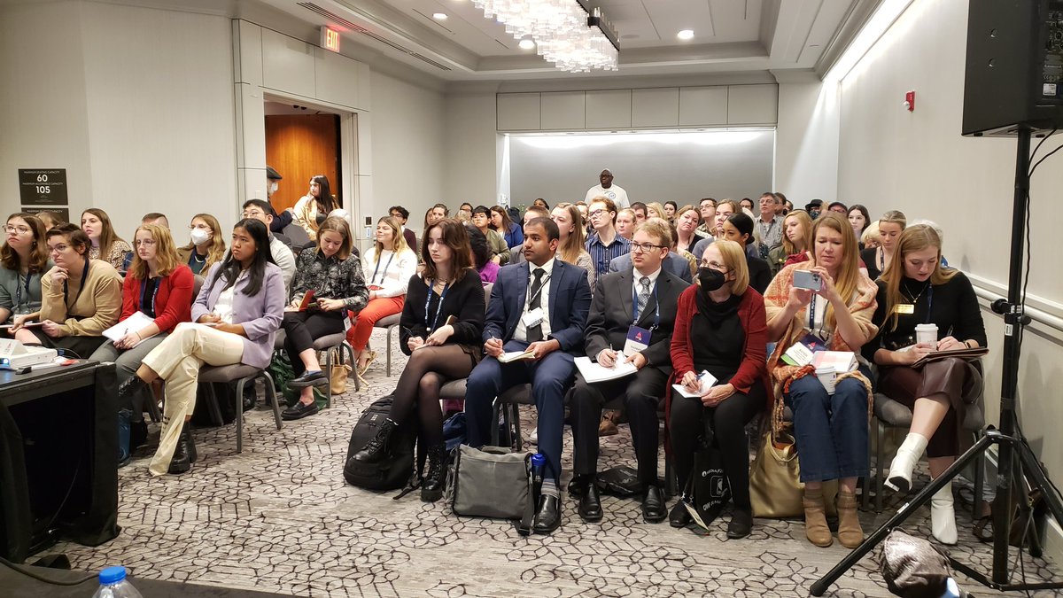 A full house at this morning's #MediaFest22 panel on "#disinformation &amp; the decline of #democracy: what #journalists can do" | Thanks to all who attended and especially those who asked great questions! 🙏🗞🎥