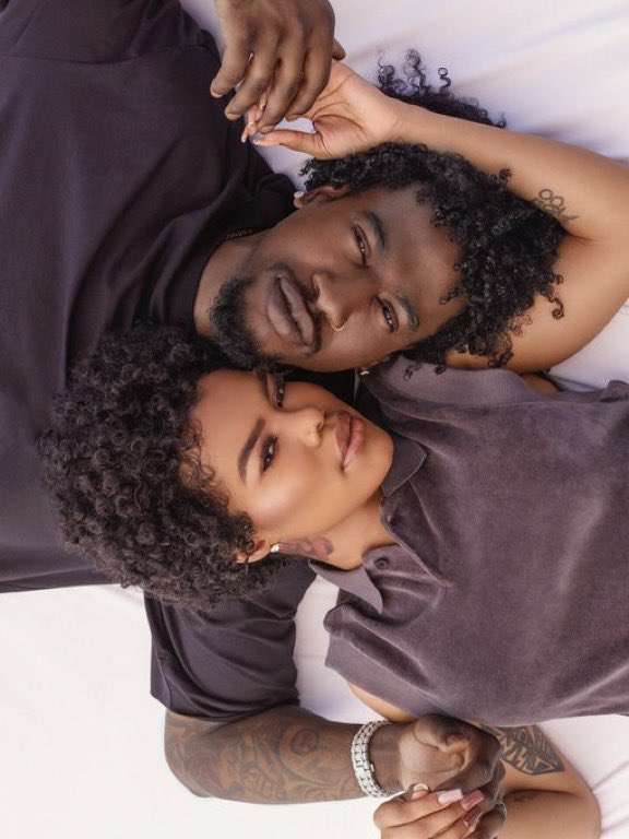 ForeverKvngTrey's tweet photo. This Is Everything!
@TEYANATAYLOR @EBONYMag @imanshumpert
#Family #Stunning #Phenomenal #Skin
#Ebony #MagazineMaterial #Glowing
#Slayed #Love #RealLove #Goals https://t.co/XIskvPYQpw