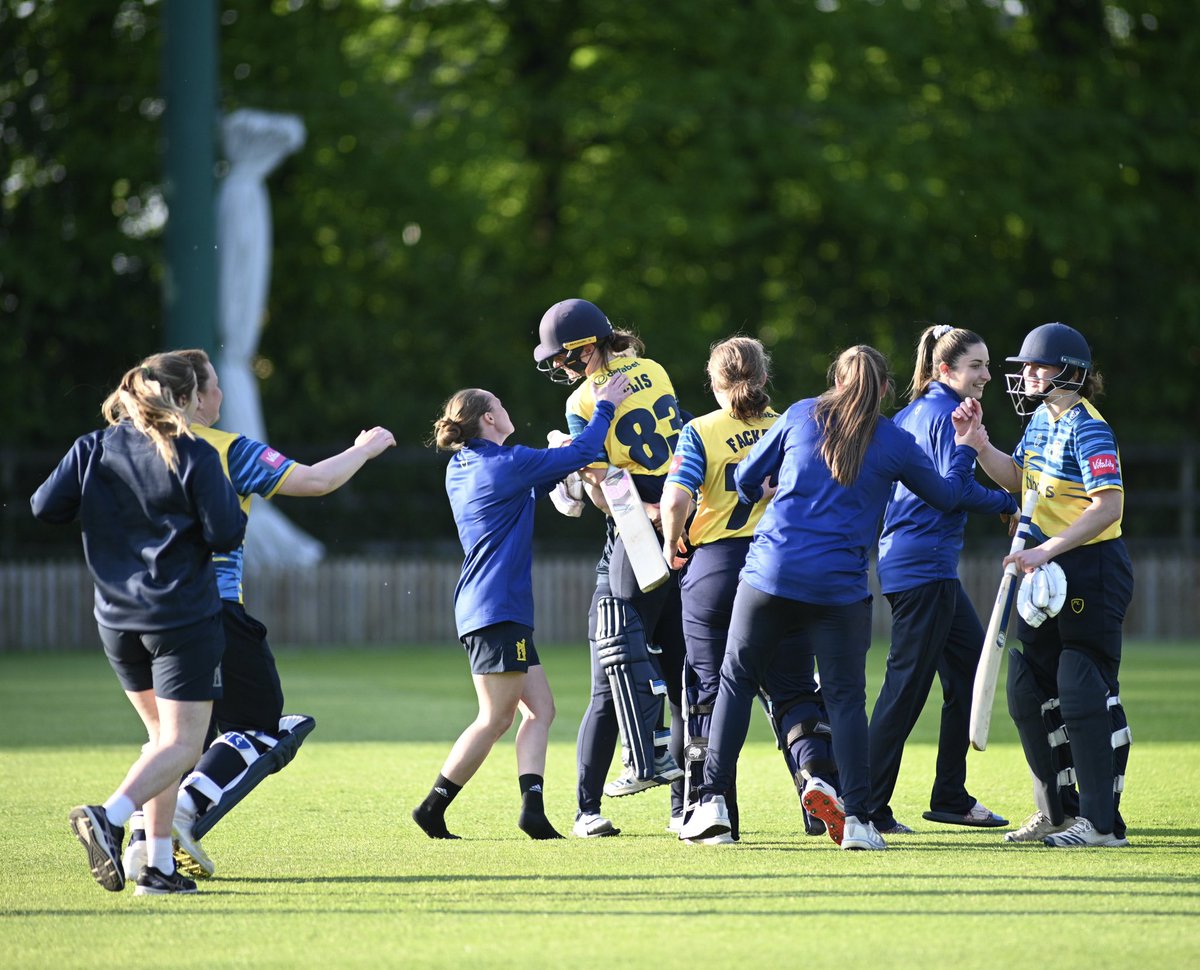 💬 “As of February, there will be nearly 100 professional female cricketers in England and Wales. There were fewer than 20 before we launched the new regional structure in 2020.' ECB increase funding for the women’s domestic game. 🙌 📝 bit.ly/3fkjbFl #Edgbaston