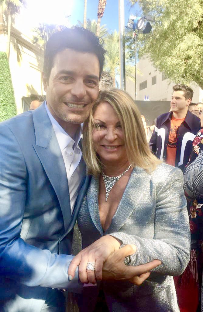 AnaPoloTV's tweet photo. Ya que anda circulando en la prensa un artículo sobre mi amistad con el simpático @CHAYANNEMUSIC aprovecho y les comparto esta foto de cuando coincidimos en la alfombra roja de los @LatinBillboards 🎵
#FBF 

#HeDicho #CasoCerrado #AnaMariaPolo https://t.co/XjBROdJRdm