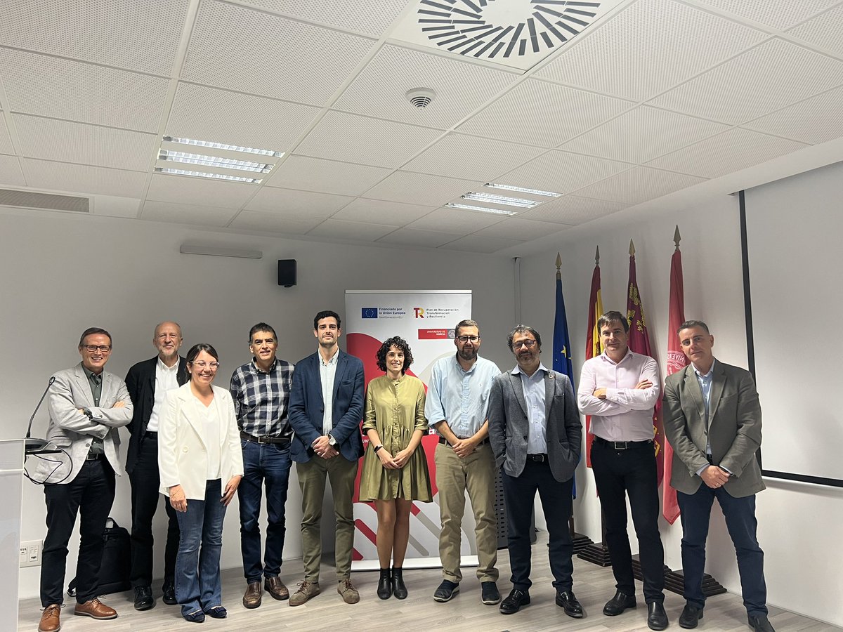 cascalessaseta's tweet photo. Muy interesante el seminario sobre los fondos Next G impartido hoy en la @Umu. Muchas gracias a tod@s los asistentes, a los ponentes y a la @cbgobierno .

@FernandoJS63 @MANUELVILLORIA1 @Fernandezy69 @mitecogob https://t.co/su06F9ajWz