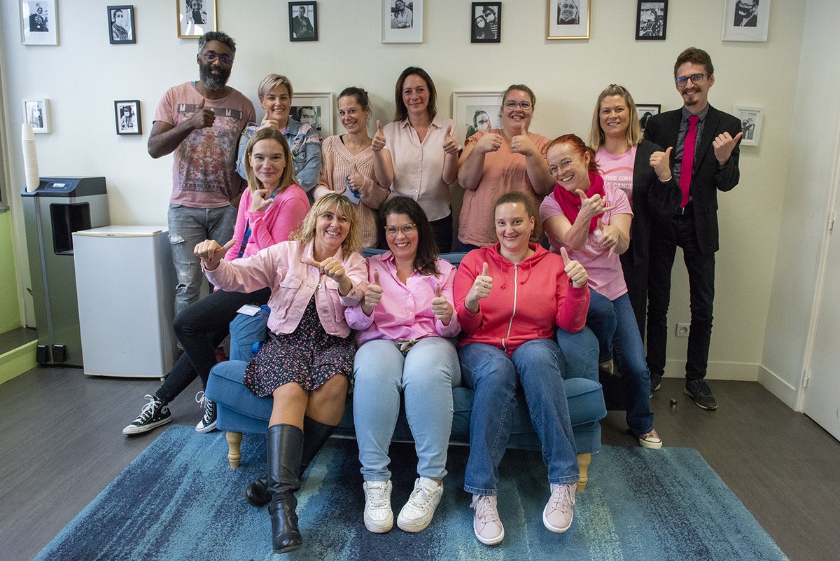 CeacomLeHavre's tweet photo. 📍 OCTOBRE ROSE

Aujourd'hui, nous sommes tous habillés en rose #InCeacom pour la sensibilisation aux cancers du sein 💪

#Octobrerose2022 #luttecontrelecancerdusein #CancerduSein https://t.co/bOsrG350az
