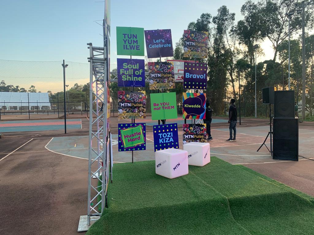 ucufocustv's tweet photo. Winners of the 3×3 basketball 🏀 tournament win a trophy and medals.
#UCUGrad22 
#UCUat25 
#MTNPulse
#MTNDopeLife 
#MyBackground 
@mtnug @UCUniversity https://t.co/u7TQLLvtdK