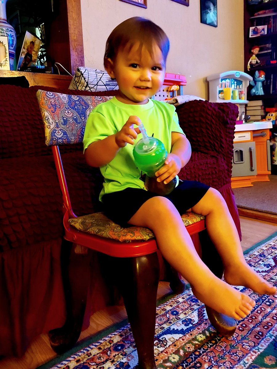 smethvin's tweet photo. @TheToyInsider @vtechtoys We do like our chairs. #vtechfun https://t.co/DPCeWsHYDP