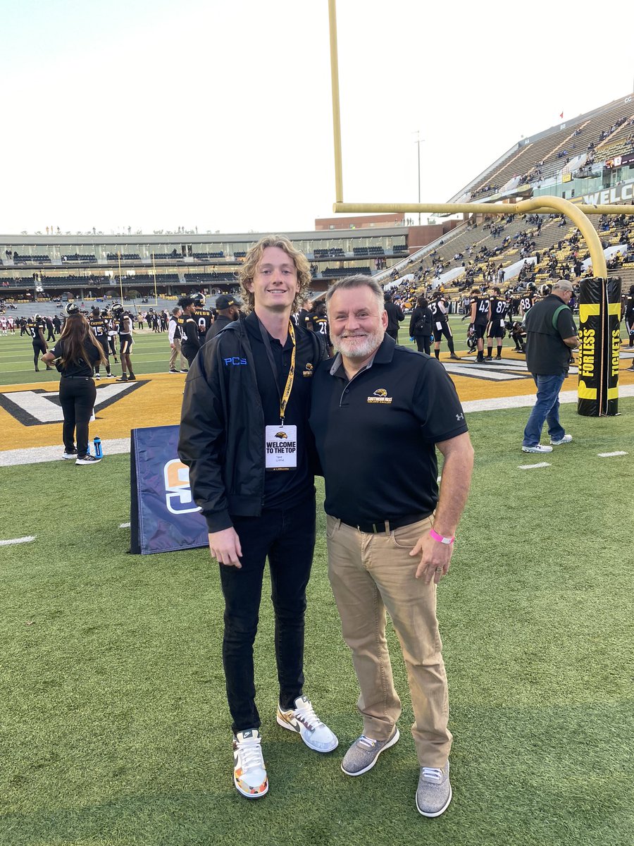 Thank you for the game invite <a href="/joemoreno_USM/">Joe Moreno</a> @_USMrecruiting