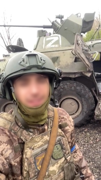 DesignChamber's tweet image. Харківщина. Ще один трофейний російський БТР-82А. На башті намальована літера «Z» в квадраті.