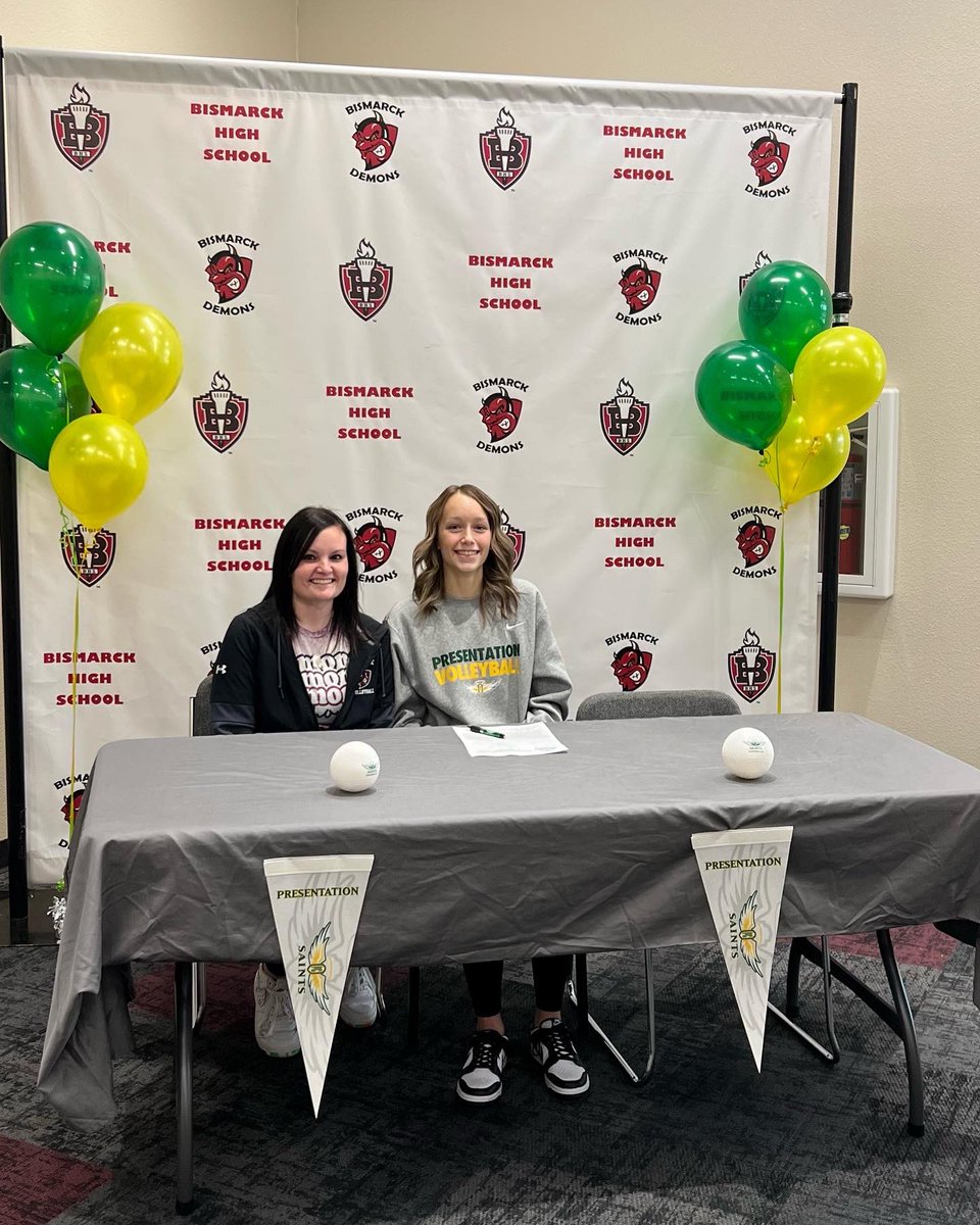 Demon_VB's tweet photo. Big congrats to Senior, Payton Foster on signing her National Letter of Intent to continue her academic and athletic career at Presentation College in Aberdeen! We can’t wait to watch you compete at the next level!

#Demonvb #OneUltimateGoal #DemonPride https://t.co/0ZEjEVssPM