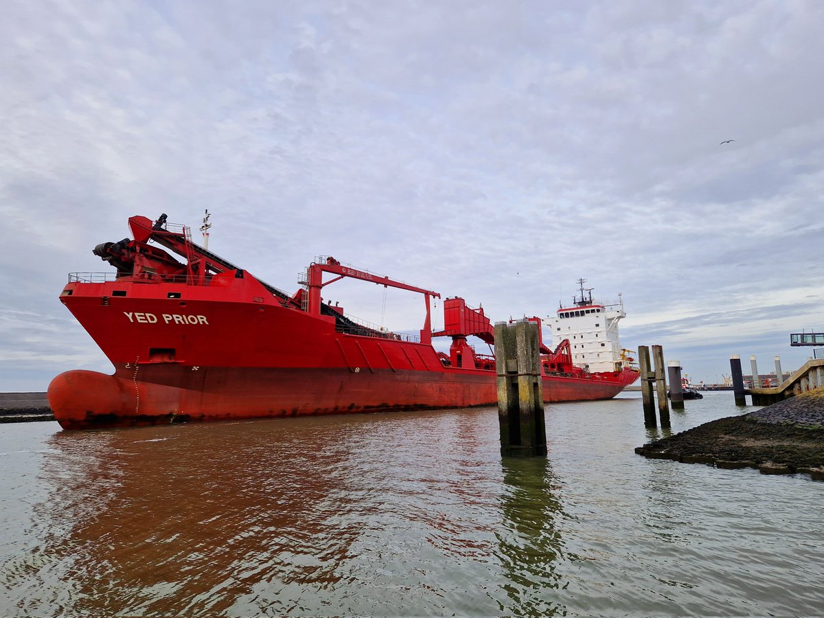 ArjaKastelein's tweet photo. Daar gaat ie weer.... 😊⚓️ de #YedPrior #Harlingen #Fryslân vanaf het #zonnepontje #jongeseun 🤗 https://t.co/u9aMkAhH0f