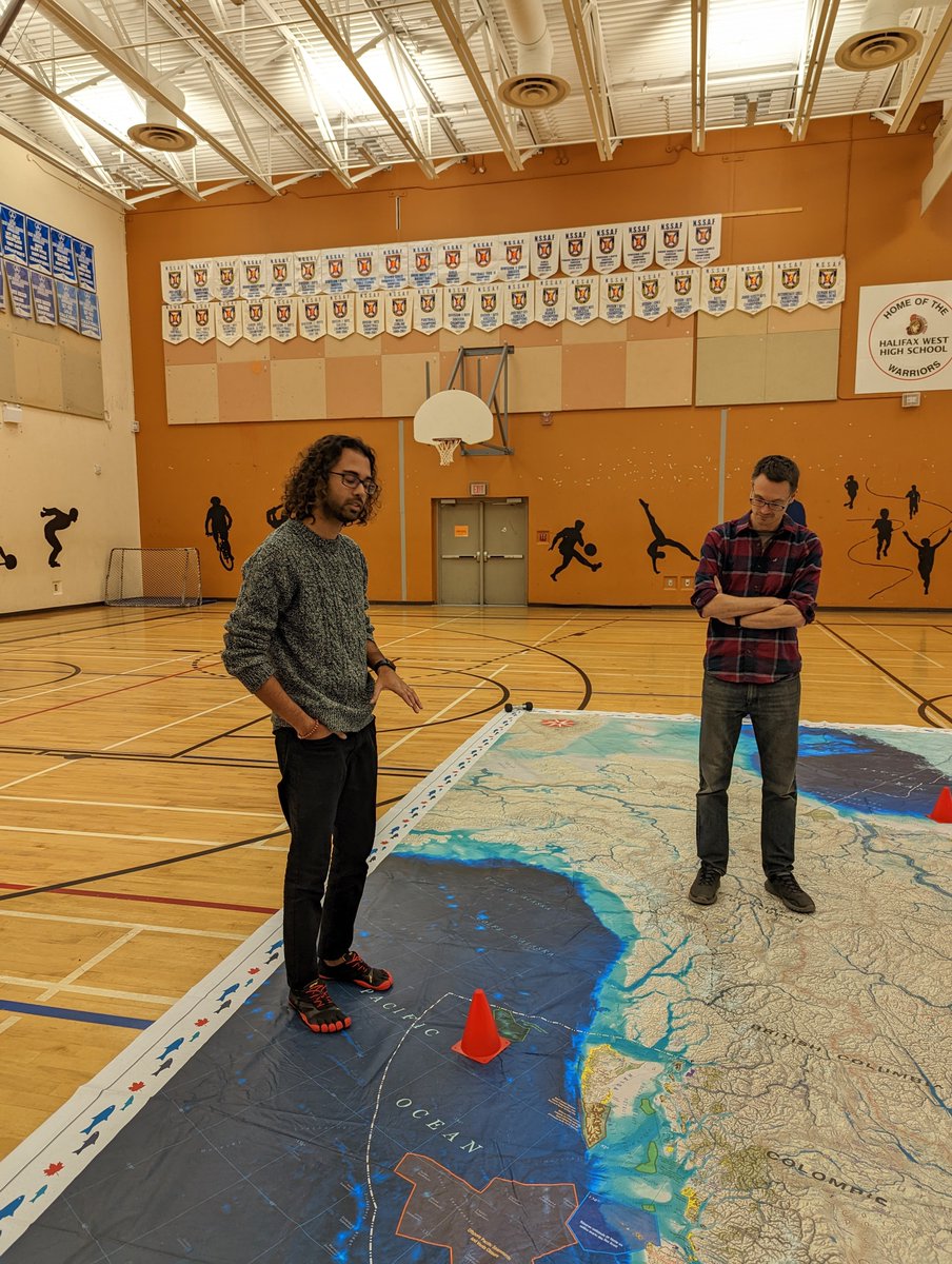 geoscigurl's tweet photo. 🌊🪸 We are connecte to the ocean, and the ocean connects us.
Learning together @astnstu Conference #TimeforScience 2022
#ProD #Educators https://t.co/lrHhXPEviC